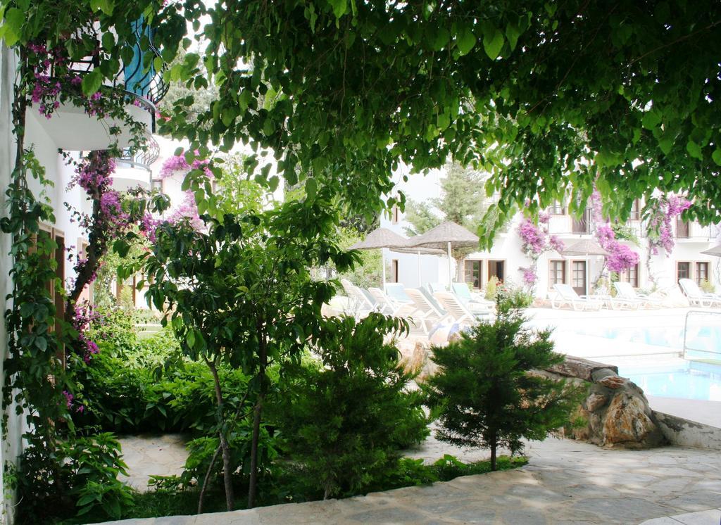 Safir Hotel Bitez Exterior photo